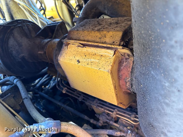 image for item DR6005 1990 Caterpillar 627E  conventional scraper