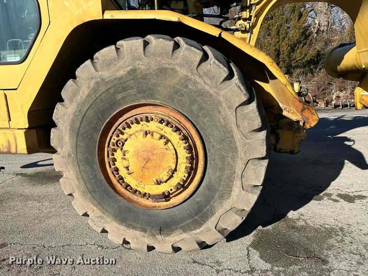 image for item DR6005 1990 Caterpillar 627E  conventional scraper