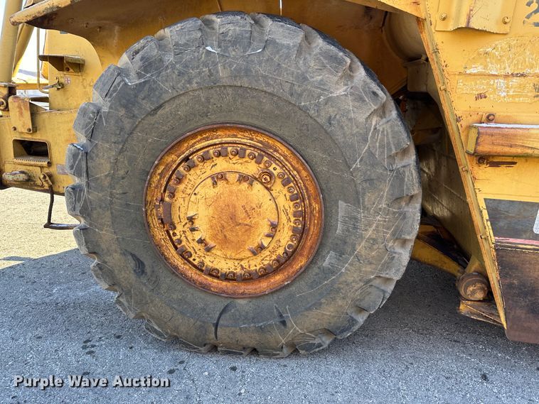 image for item DR6005 1990 Caterpillar 627E  conventional scraper