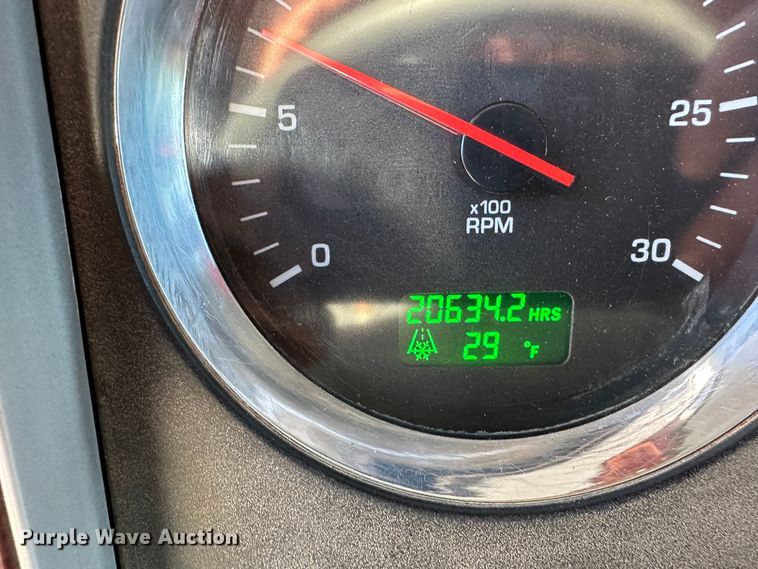 image for item DR6016 2009 Kenworth T800  semi truck