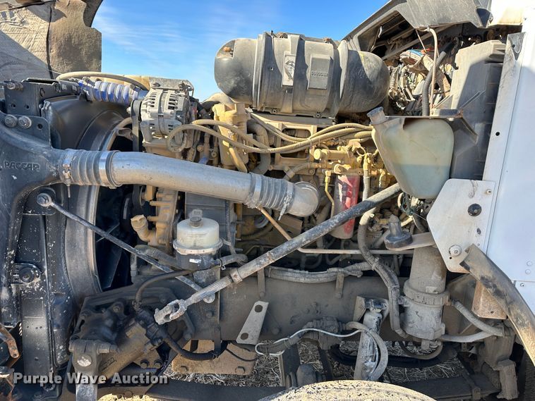 image for item DR6016 2009 Kenworth T800  semi truck