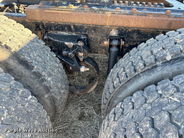 image for item DR6016 2009 Kenworth T800  semi truck