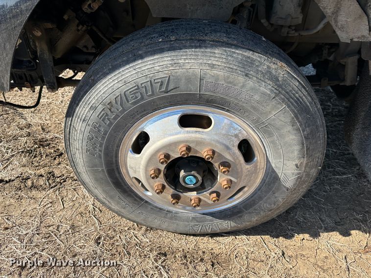 image for item DR6016 2009 Kenworth T800  semi truck