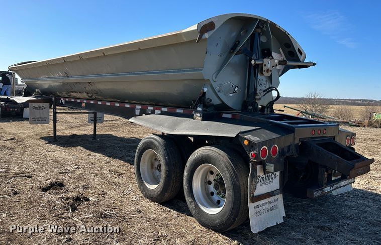 image for item DR6017 2010 Smithco S2-40-34  side dump trailer