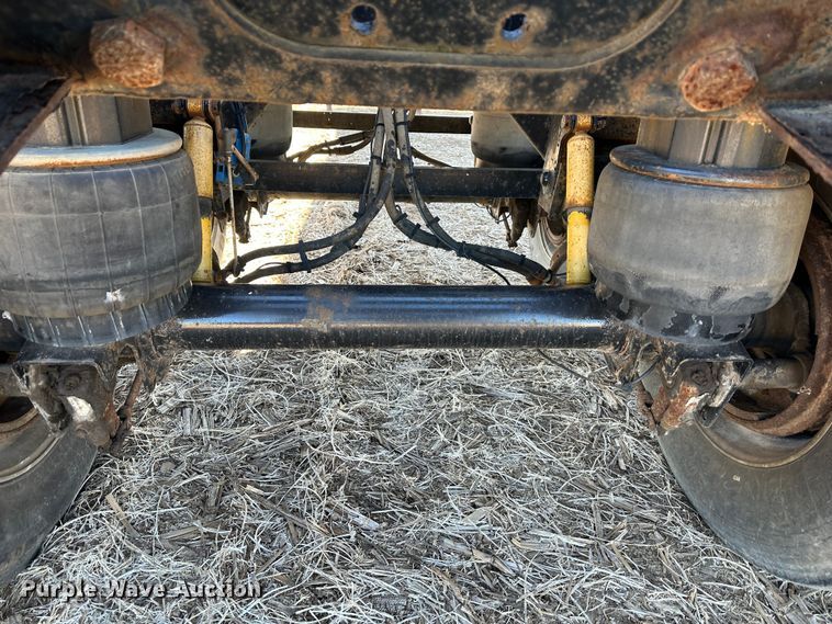 image for item DR6017 2010 Smithco S2-40-34  side dump trailer