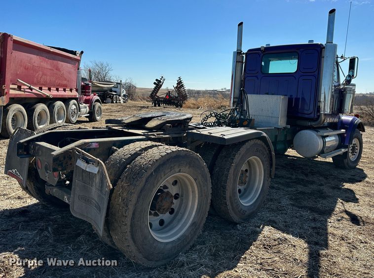 image for item DR6018 2007 Western Star 4900FA  semi truck
