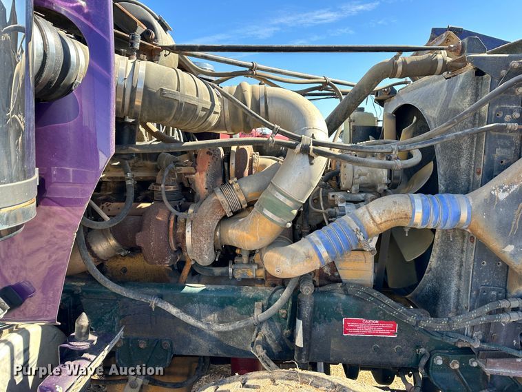 image for item DR6018 2007 Western Star 4900FA  semi truck