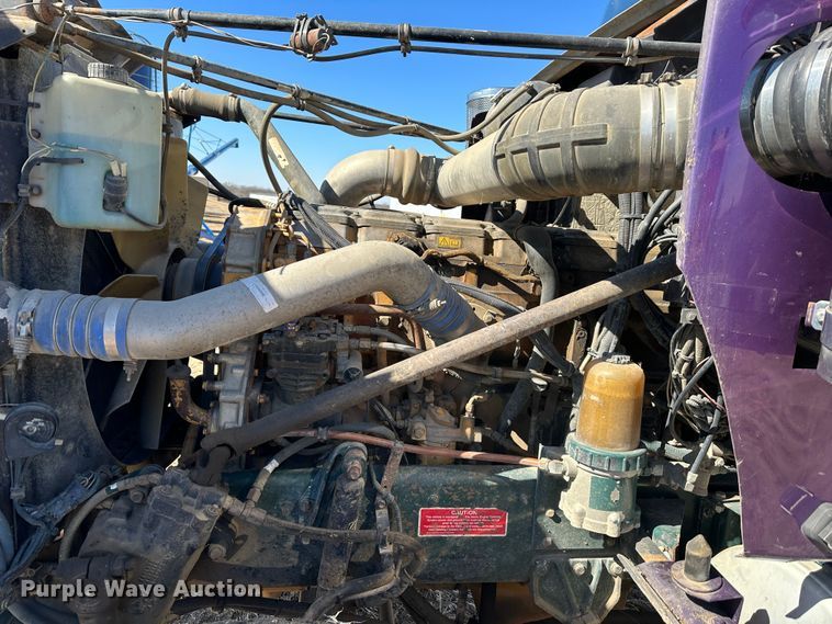 image for item DR6018 2007 Western Star 4900FA  semi truck