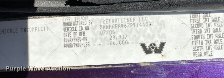 image for item DR6018 2007 Western Star 4900FA  semi truck