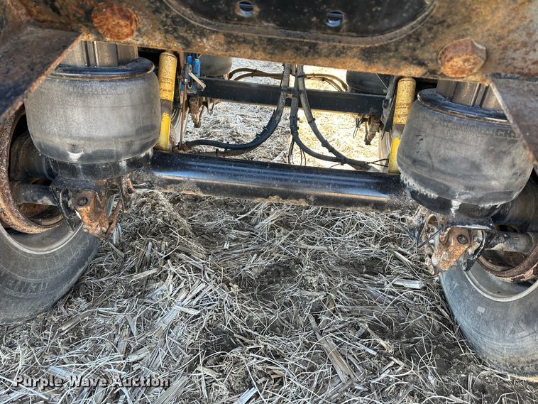 image for item DR6019 2010 Smithco  side dump trailer