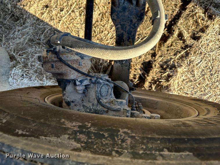 image for item DR6020 2012 Peterbilt 384  semi truck