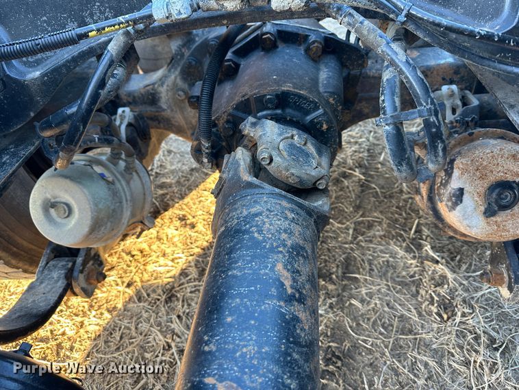 image for item DR6020 2012 Peterbilt 384  semi truck