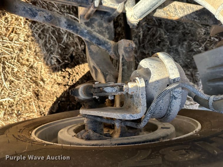 image for item DR6022 2011 Freightliner Cascadia  semi truck