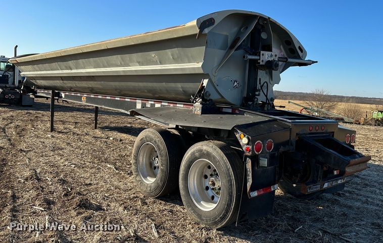 image for item DR6023 2010 Smithco S2-40-34  side dump trailer