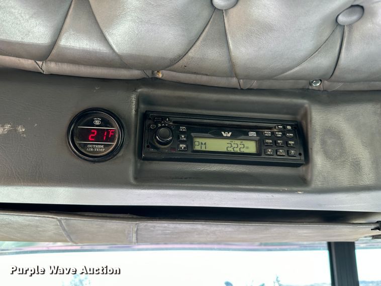 image for item DR6024 2006 Western Star 4900EX  semi truck