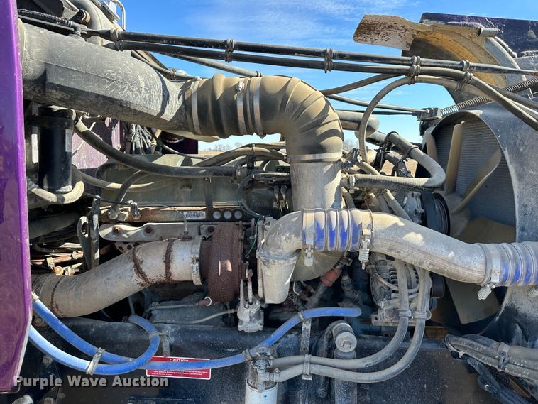 image for item DR6024 2006 Western Star 4900EX  semi truck