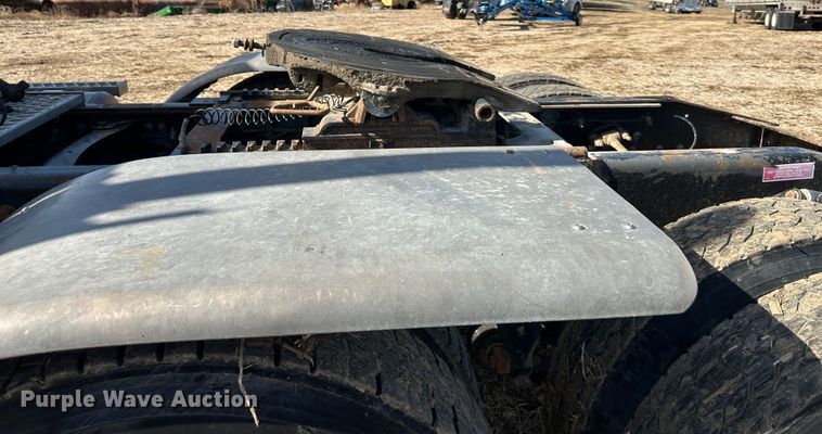 image for item DR6024 2006 Western Star 4900EX  semi truck