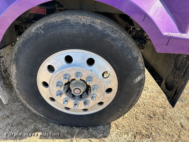 image for item DR6024 2006 Western Star 4900EX  semi truck