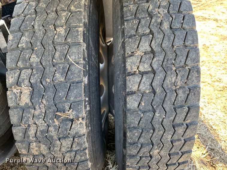 image for item DR6024 2006 Western Star 4900EX  semi truck