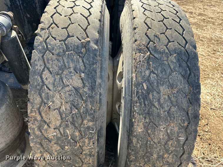 image for item DR6024 2006 Western Star 4900EX  semi truck