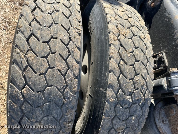 image for item DR6024 2006 Western Star 4900EX  semi truck