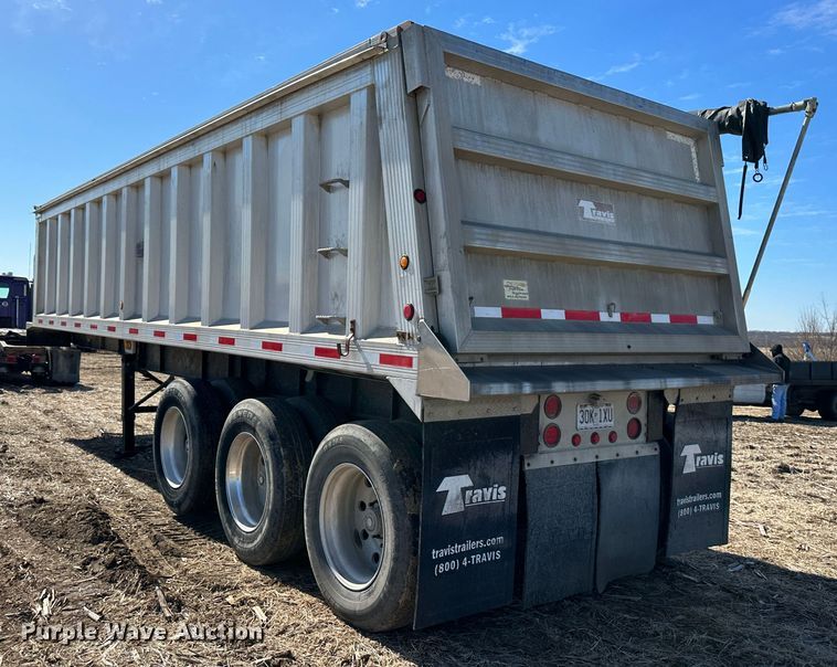 image for item DR6025 2000 Travis  end dump trailer