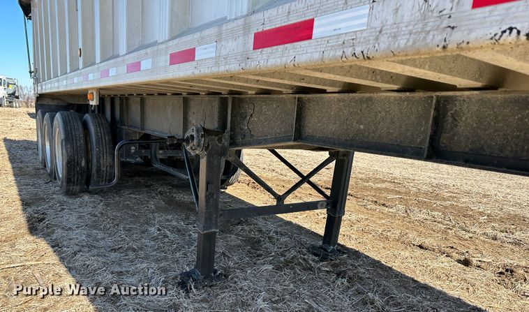 image for item DR6025 2000 Travis  end dump trailer