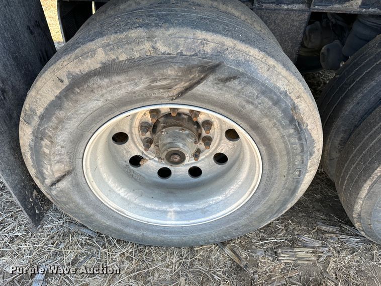 image for item DR6025 2000 Travis  end dump trailer