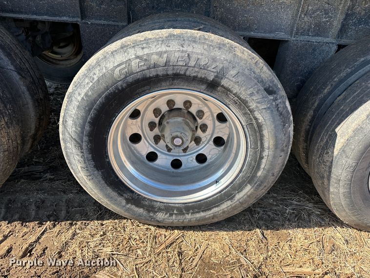 image for item DR6025 2000 Travis  end dump trailer