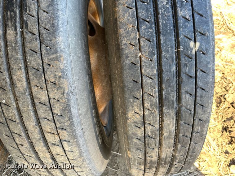 image for item DR6025 2000 Travis  end dump trailer