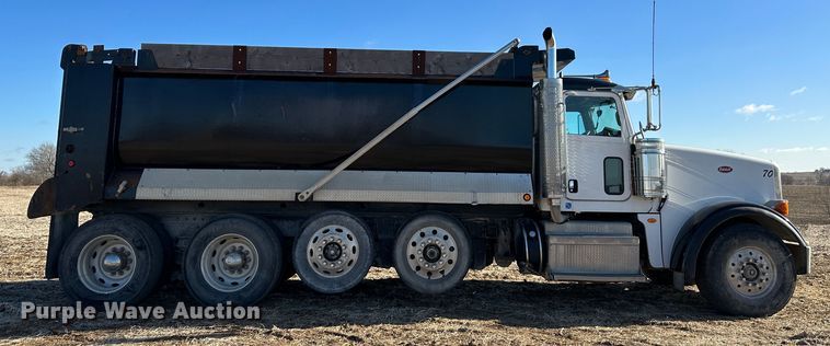 image for item DR6026 2012 Peterbilt 367  dump truck