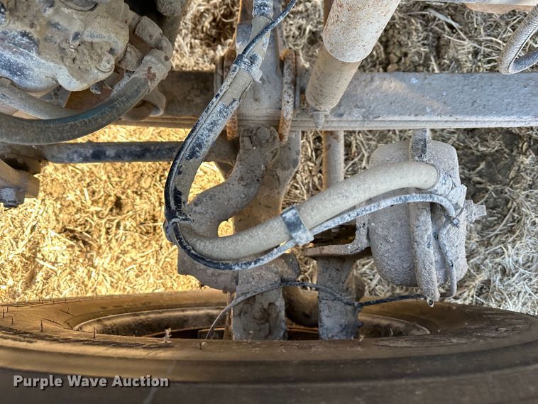 image for item DR6026 2012 Peterbilt 367  dump truck