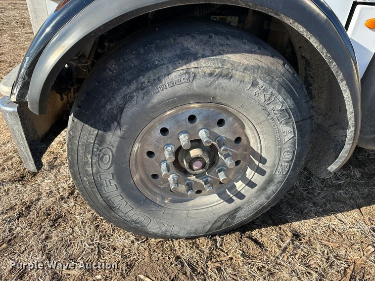 image for item DR6026 2012 Peterbilt 367  dump truck