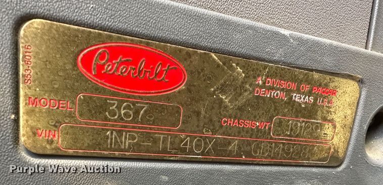 image for item DR6026 2012 Peterbilt 367  dump truck