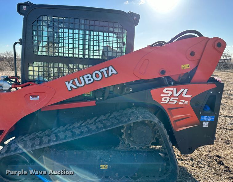 image for item DR6027 Kubota SVL95-2S  tracked skid steer loader