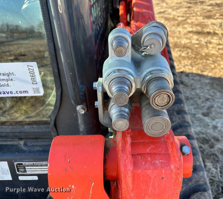 image for item DR6027 Kubota SVL95-2S  tracked skid steer loader