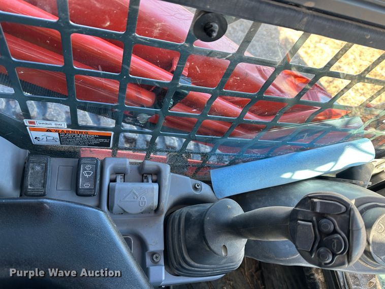 image for item DR6027 Kubota SVL95-2S  tracked skid steer loader