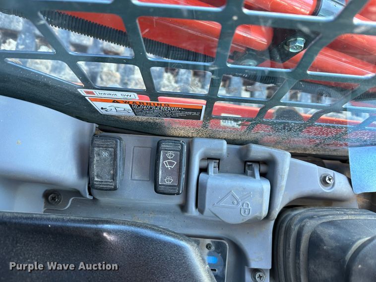 image for item DR6027 Kubota SVL95-2S  tracked skid steer loader