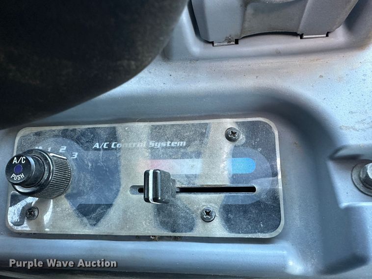 image for item DR6027 Kubota SVL95-2S  tracked skid steer loader