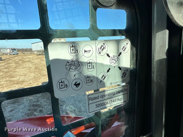 image for item DR6027 Kubota SVL95-2S  tracked skid steer loader