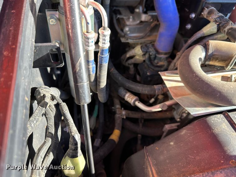 image for item DR6027 Kubota SVL95-2S  tracked skid steer loader