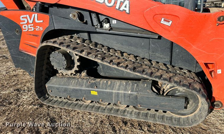 image for item DR6027 Kubota SVL95-2S  tracked skid steer loader