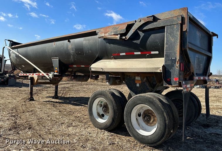 image for item DR6029 2007 Clement  end dump trailer