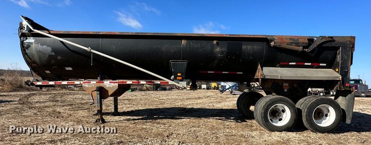 image for item DR6029 2007 Clement  end dump trailer