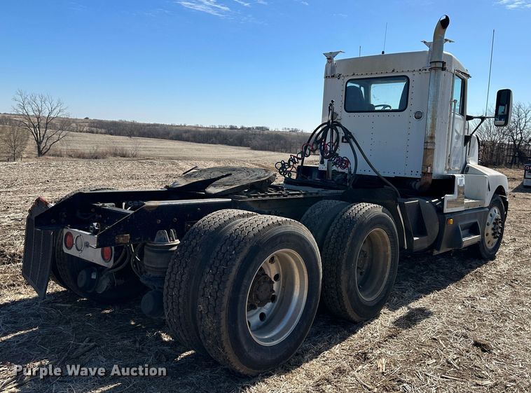 image for item DR6031 Kenworth  semi truck