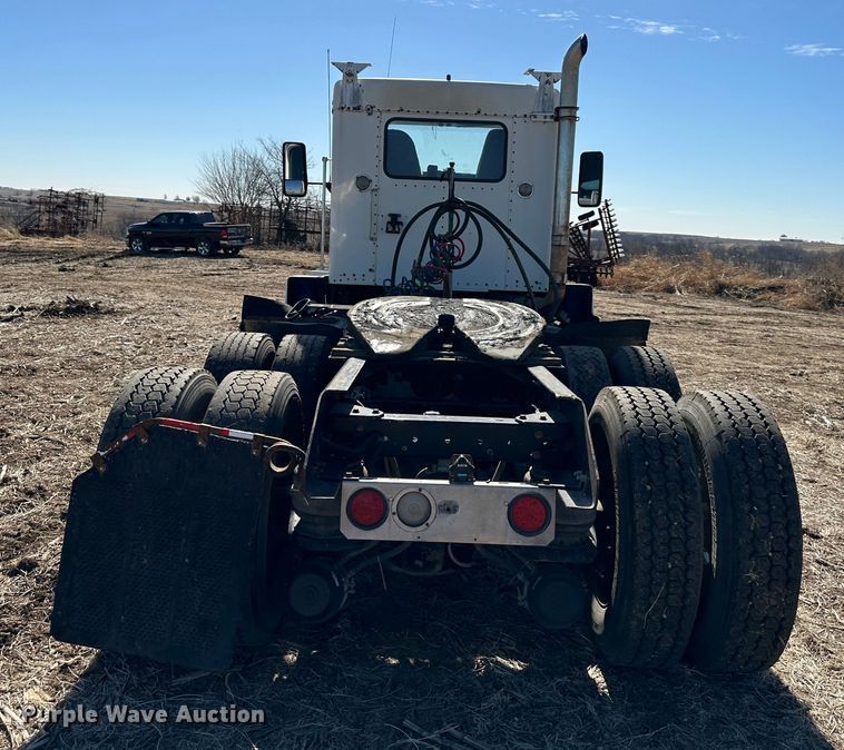 image for item DR6031 Kenworth  semi truck