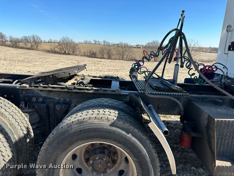 image for item DR6031 Kenworth  semi truck