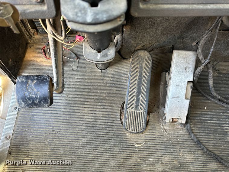 image for item DR6031 Kenworth  semi truck