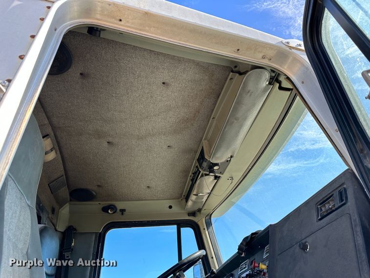 image for item DR6031 Kenworth  semi truck