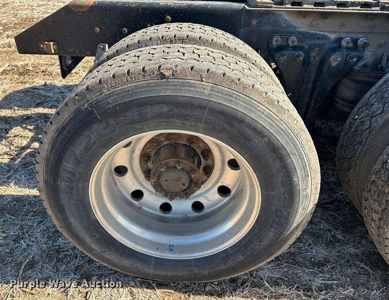 image for item DR6031 Kenworth  semi truck